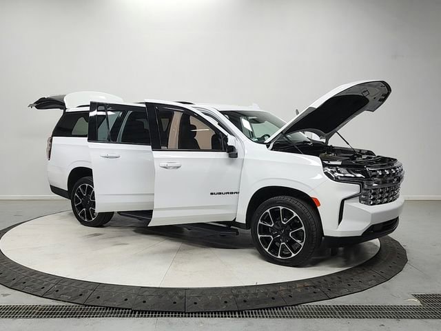 Used 2021 Chevrolet Suburban RST RWD image 9