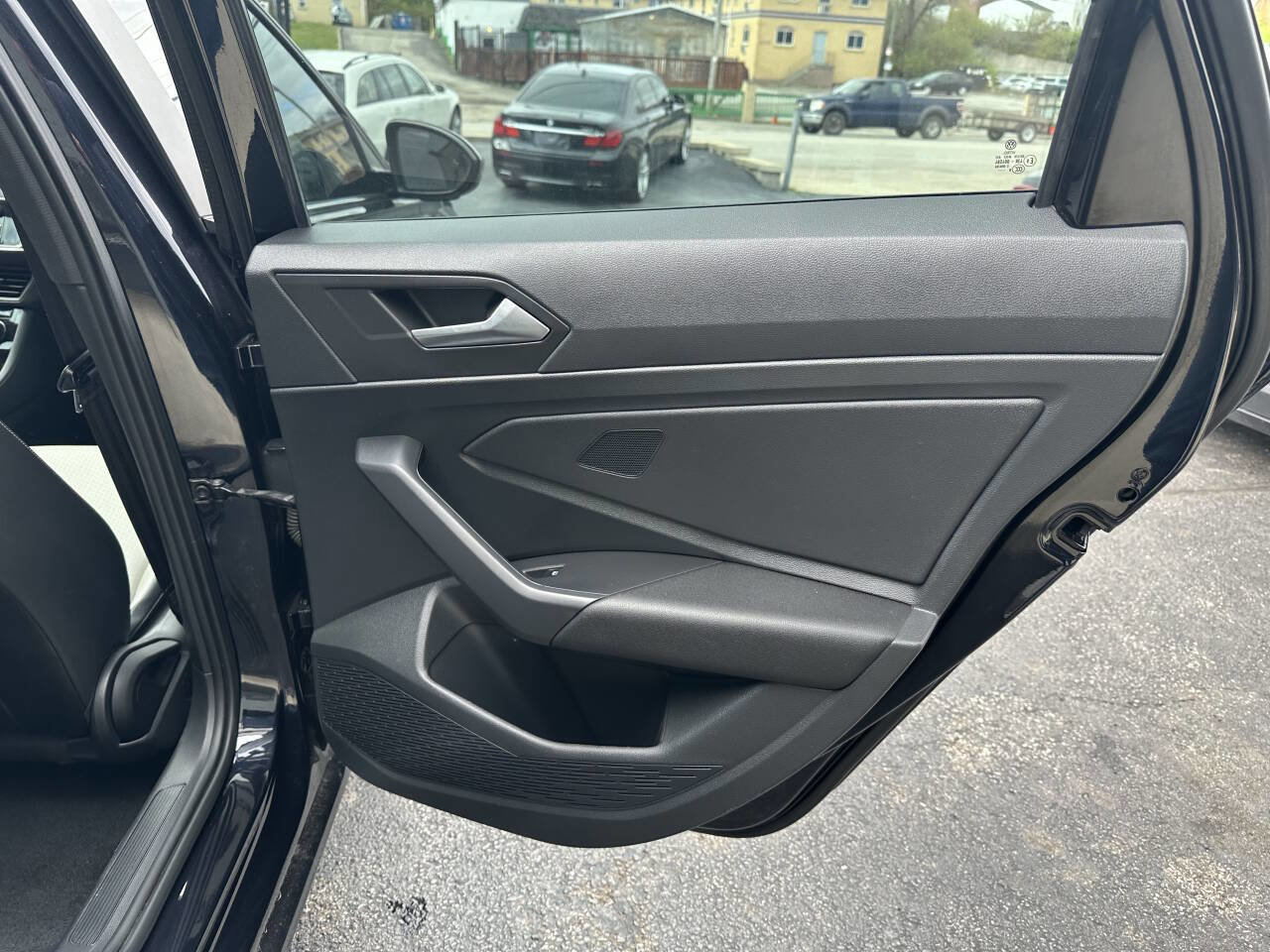 Used 2019 Volkswagen Jetta R-Line image 12