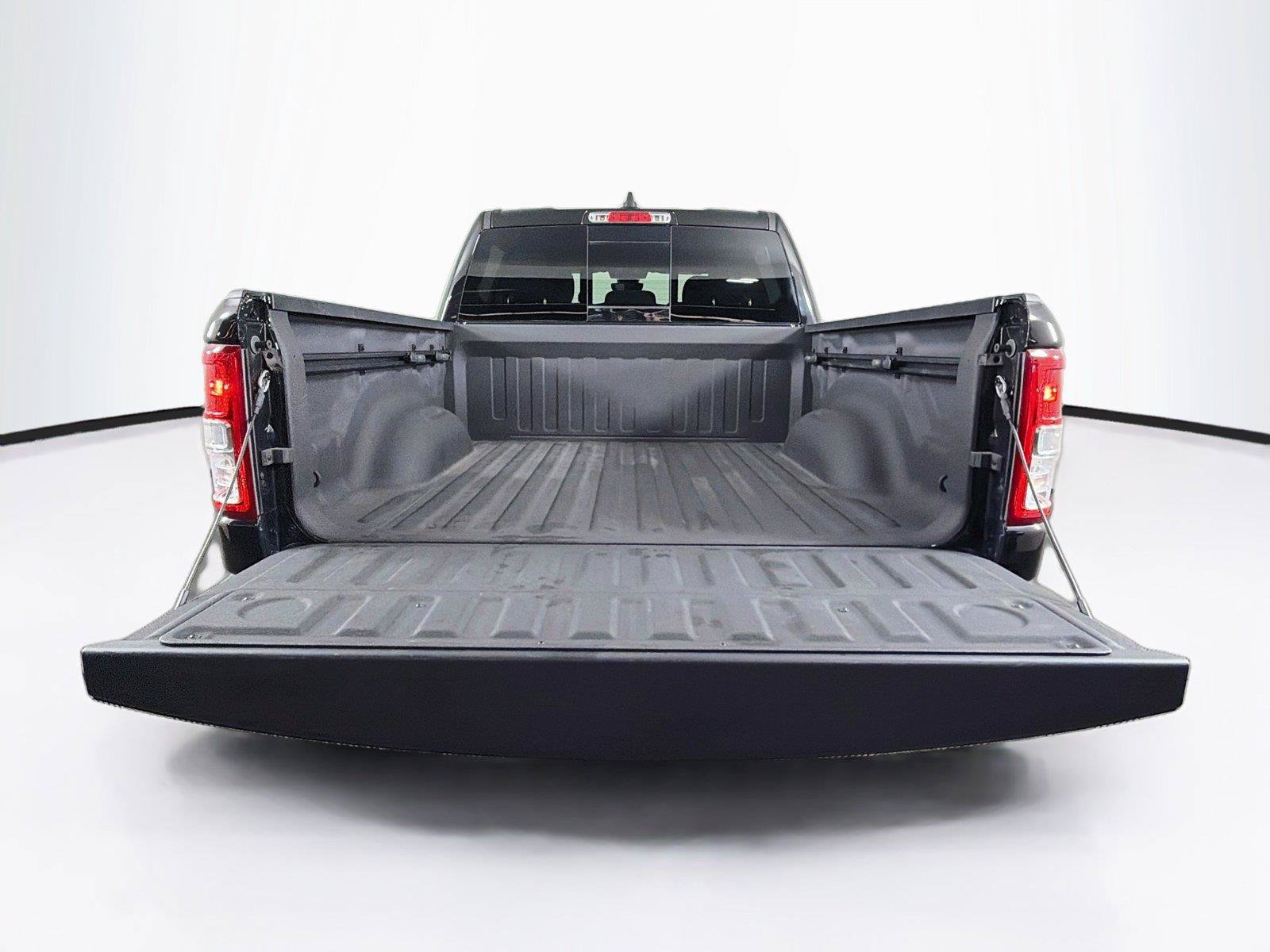 Used 2023 RAM 1500 Big Horn AWD/4WD image 14