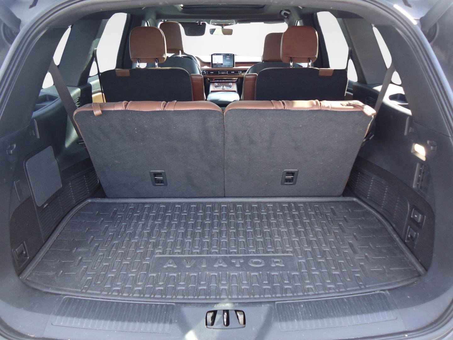 Used 2023 Lincoln Aviator Reserve w/ Equipment Group 201A image 32