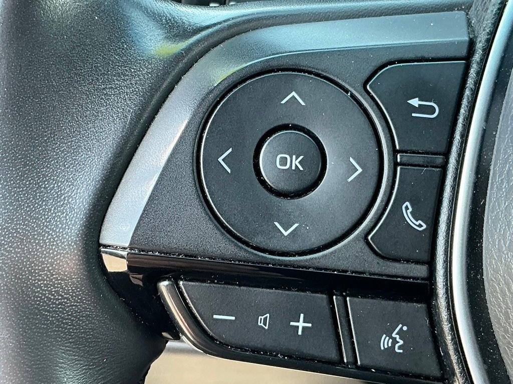 Used 2024 Toyota Venza XLE AWD/4WD image 15