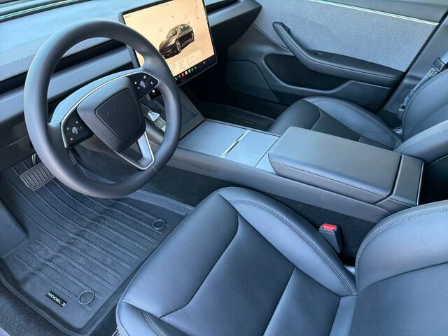 Used 2024 Tesla Model 3 Standard Range RWD image 11