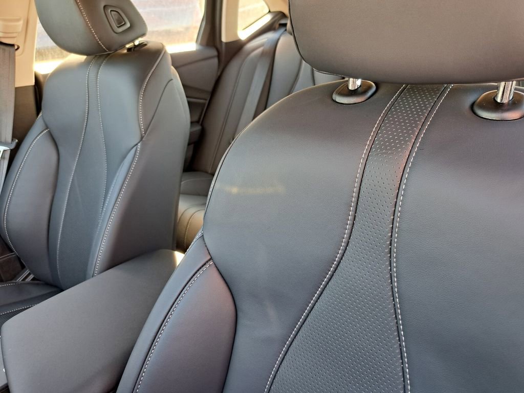 Certified 2025 Acura TLX w/ Technology Package image 19