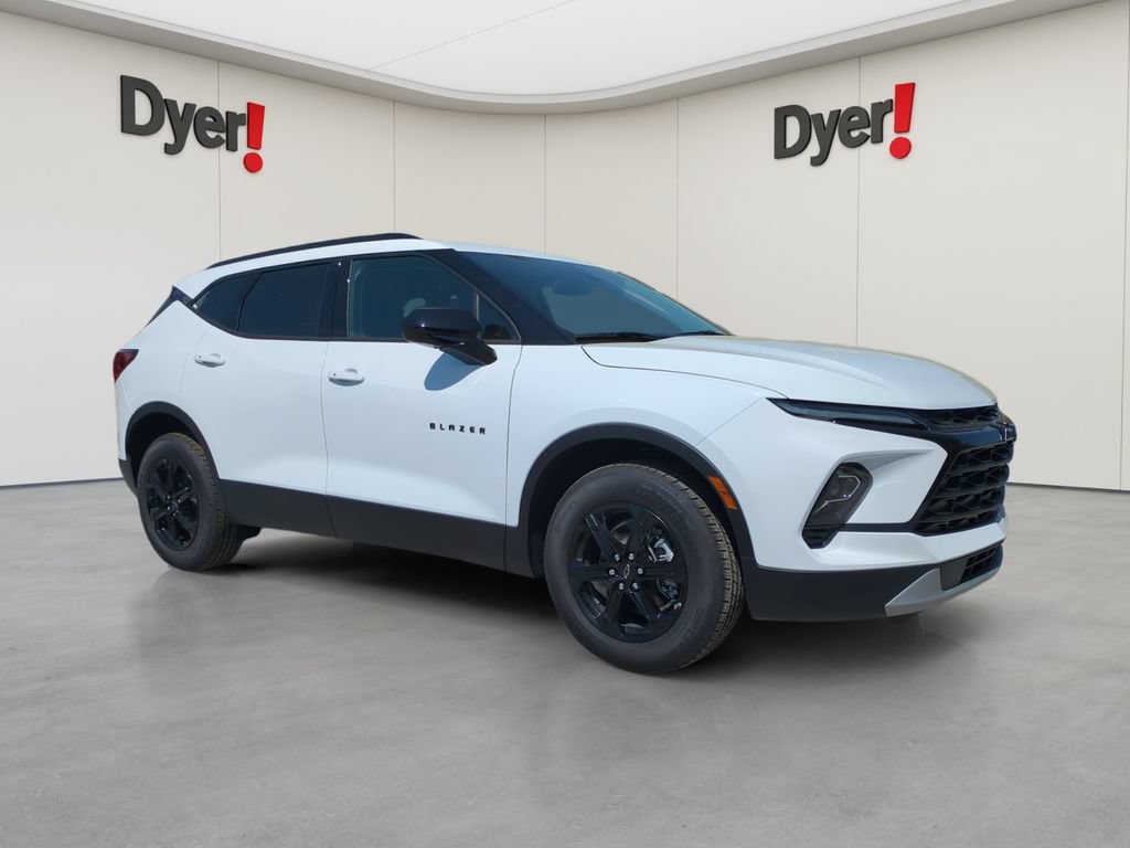 New 2026 Chevrolet Blazer LT w/ Convenience Package FWD image 2
