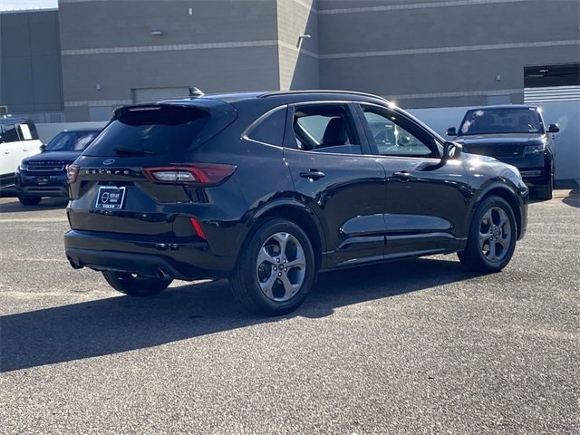 Used 2023 Ford Escape ST-Line image 7