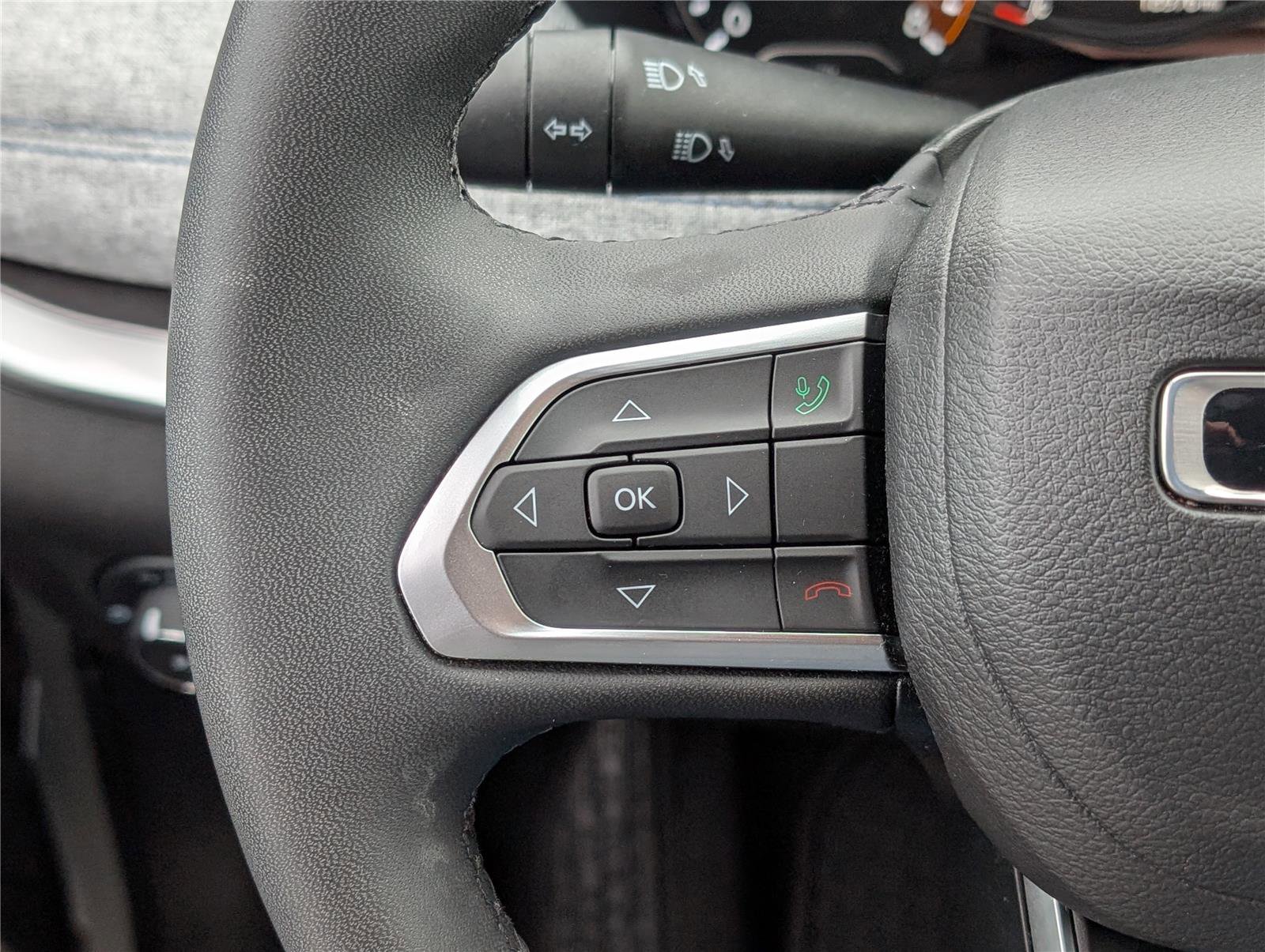 Used 2023 Jeep Compass Latitude w/ Convenience Group image 21