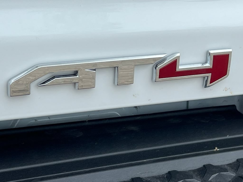 New 2026 GMC Canyon AT4 w/ Technology Plus Package AWD/4WD image 2