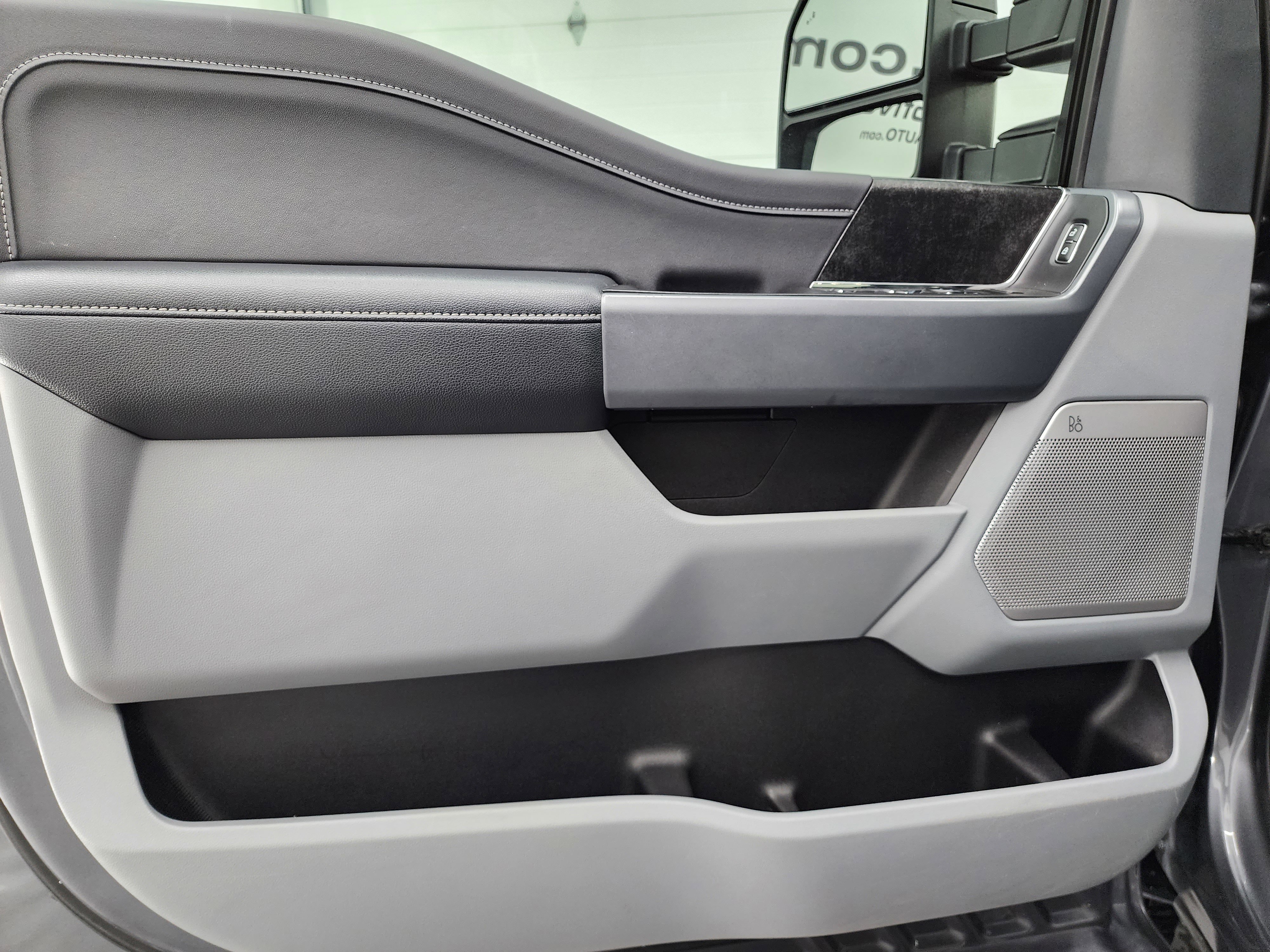 Used 2023 Ford F250 XLT w/ XLT Premium Package image 40