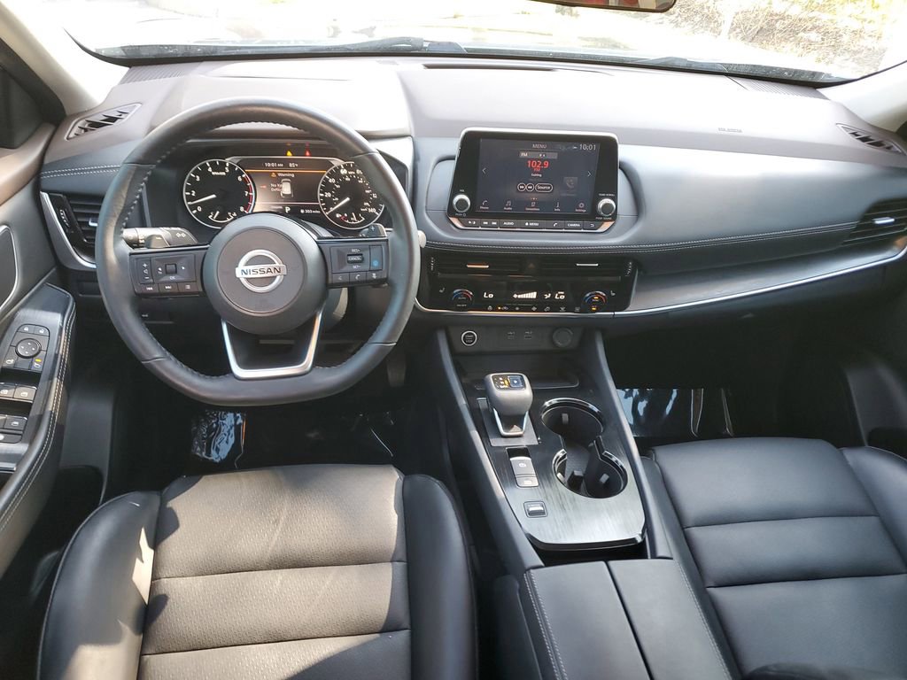 Used 2021 Nissan Rogue SV w/ Premium Package FWD image 17