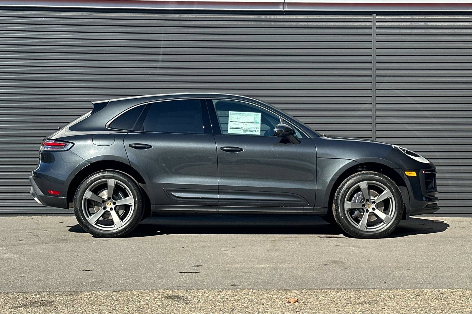 New 2026 Porsche Macan AWD/4WD image 9