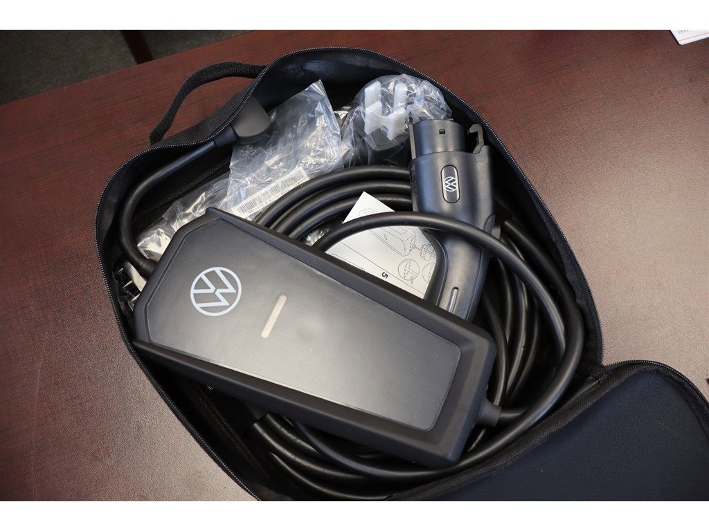 Used 2023 Volkswagen ID.4 Pro image 45