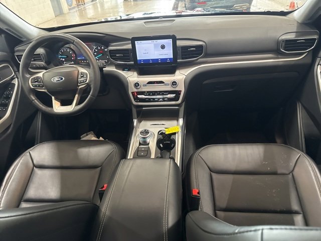Used 2023 Ford Explorer XLT w/ Equipment Group 202A image 17