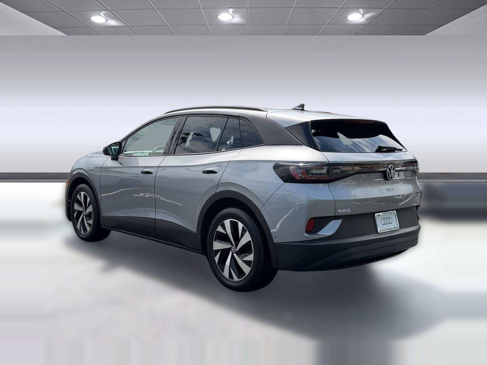 Used 2024 Volkswagen ID.4 2WD image 3