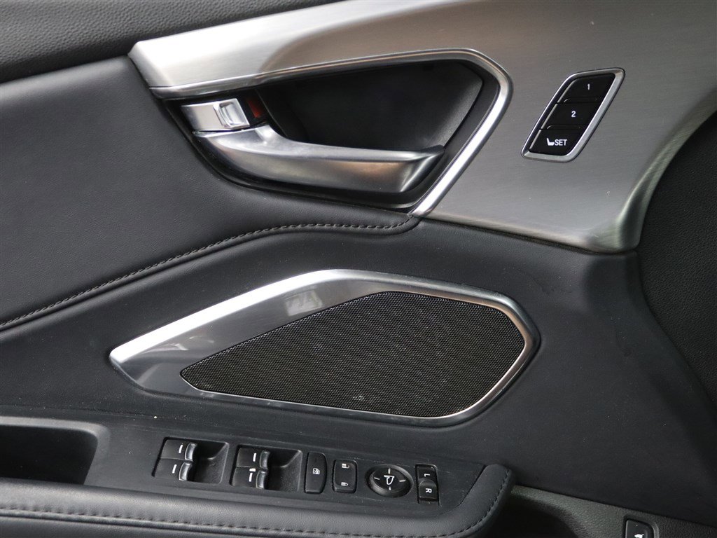 Used 2019 Acura RDX SH-AWD image 34
