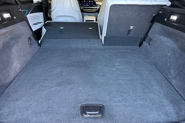 Certified 2024 Cadillac Lyriq Luxury RWD image 15