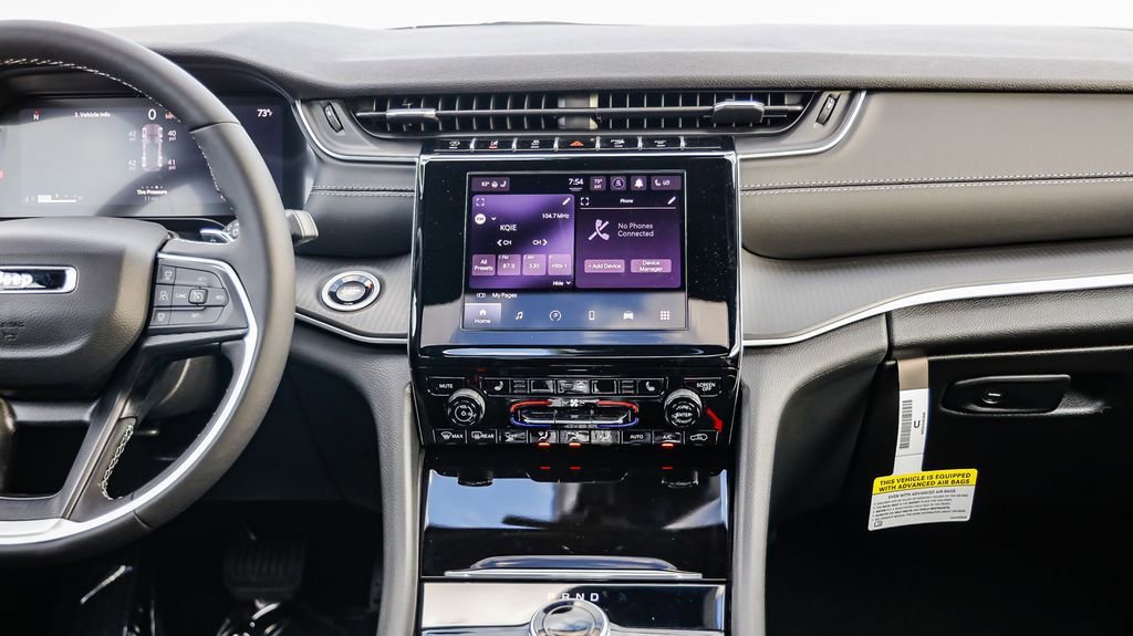 New 2025 Jeep Grand Cherokee Laredo X w/ Luxury Tech Group I image 14