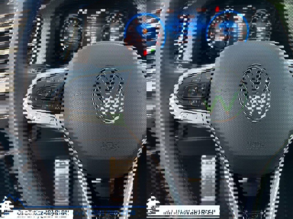 Used 2024 Volkswagen Atlas Cross Sport SEL Premium R-Line image 25