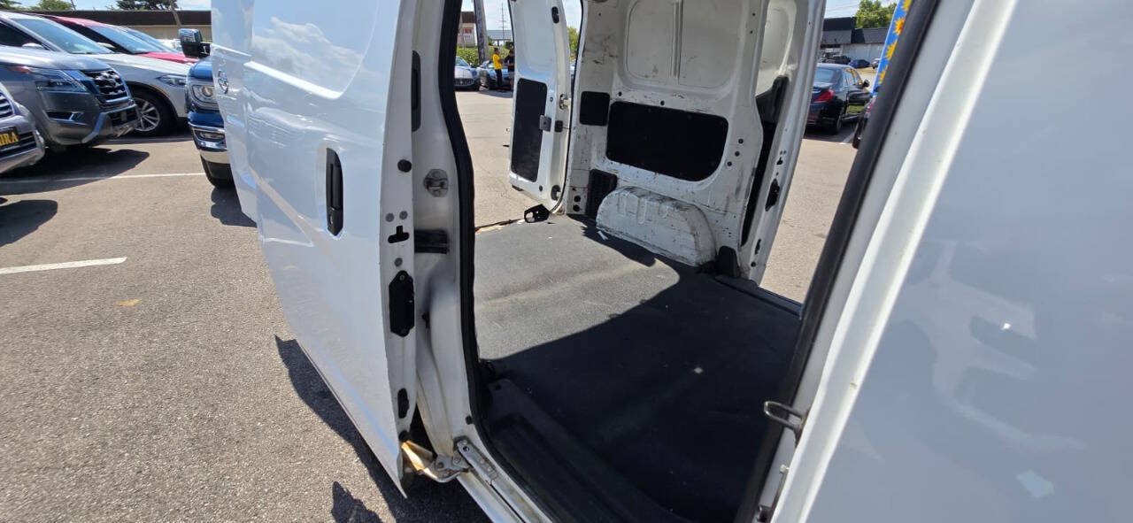Used 2018 Nissan NV200 SV w/ Navigation Package FWD image 31