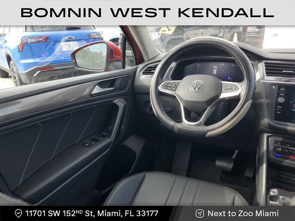 Used 2023 Volkswagen Tiguan SE image 14