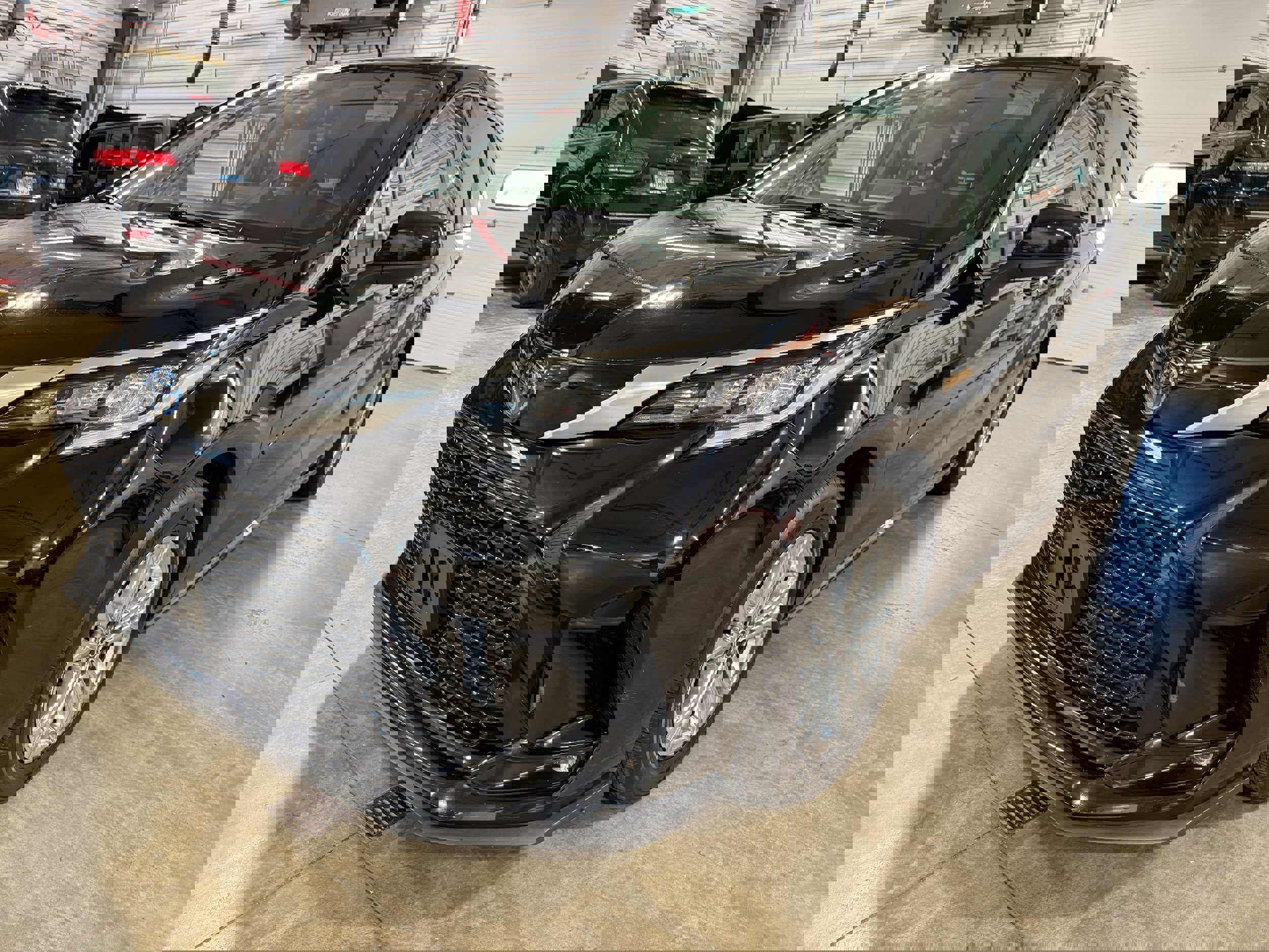 Used 2022 Toyota Sienna XSE w/ XSE Plus Package image 33