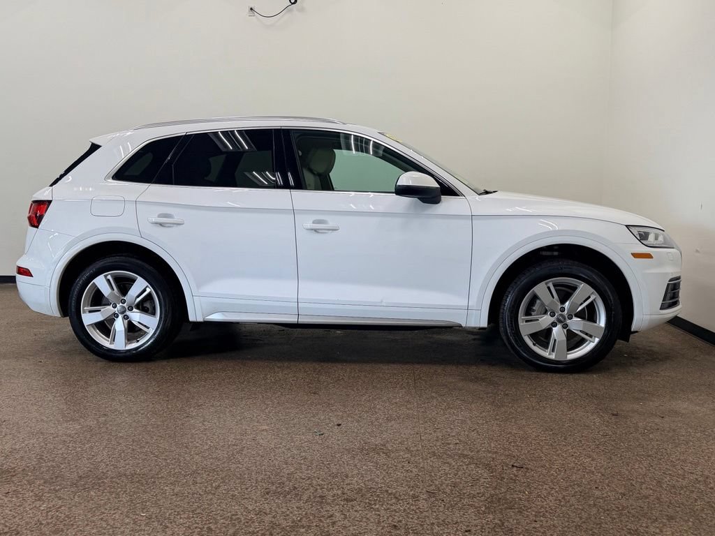 Used 2018 Audi Q5 2.0T Premium Plus w/ Premium Plus Package AWD/4WD image 8