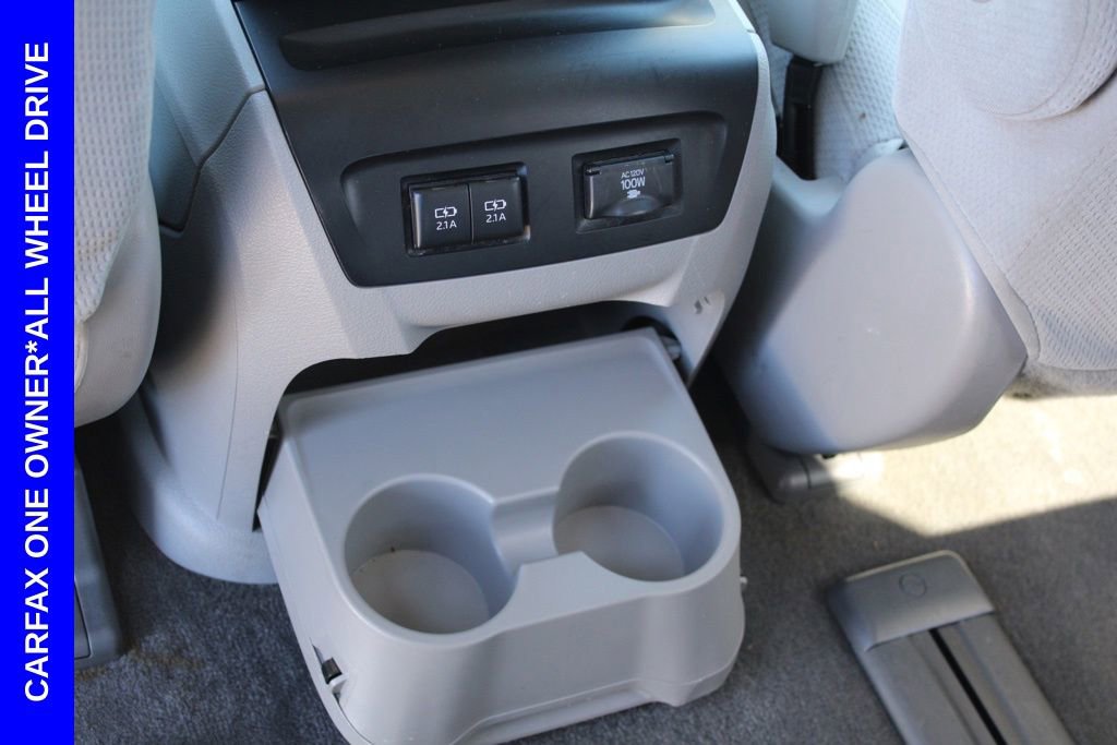Used 2018 Toyota Sienna LE image 29
