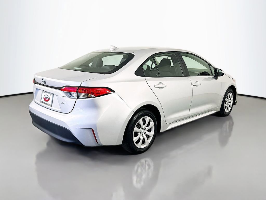 Certified 2024 Toyota Corolla LE FWD image 5