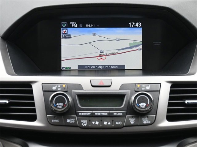 Used 2016 Honda Odyssey Touring Elite image 25