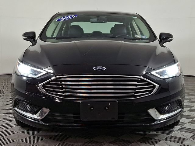 Used 2018 Ford Fusion SE w/ Fusion SE Technology Package FWD image 5