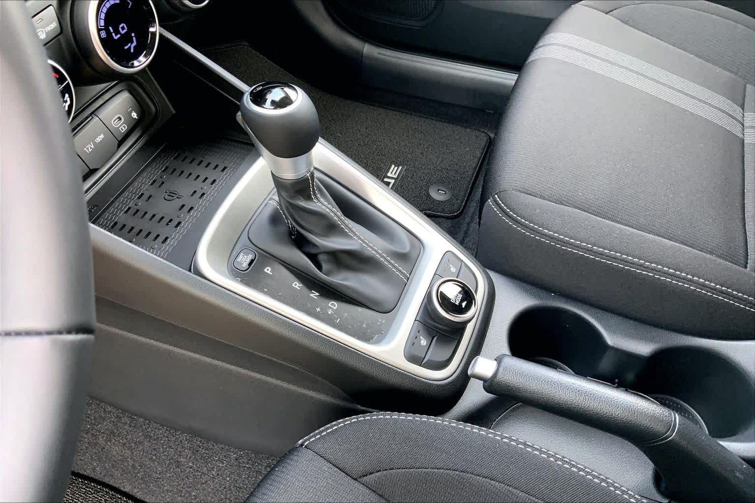 New 2026 Hyundai Venue SEL FWD image 8