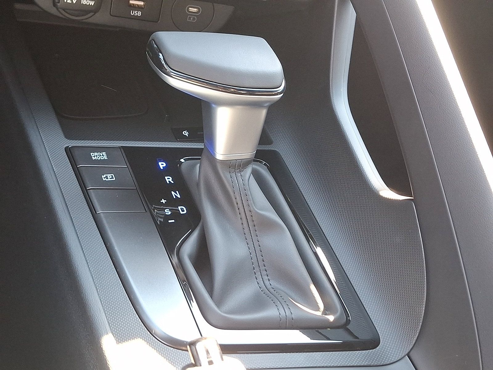 New 2026 Hyundai Elantra Sport image 17