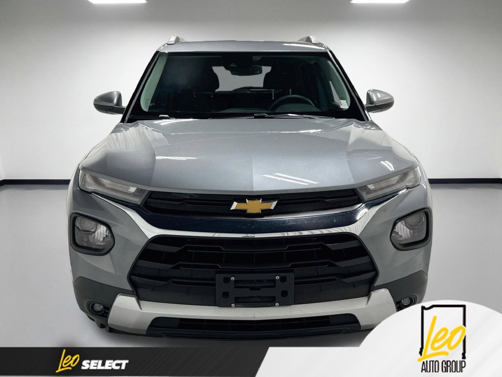 Used 2023 Chevrolet TrailBlazer LT w/ Convenience Package FWD image 2