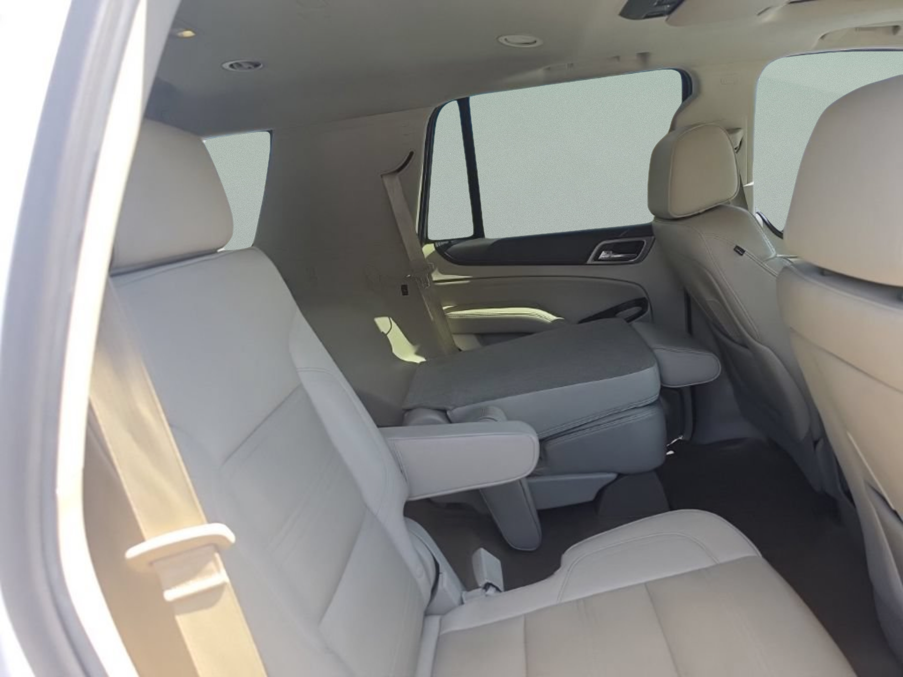 Used 2016 GMC Yukon Denali w/ Open Road Package RWD image 32