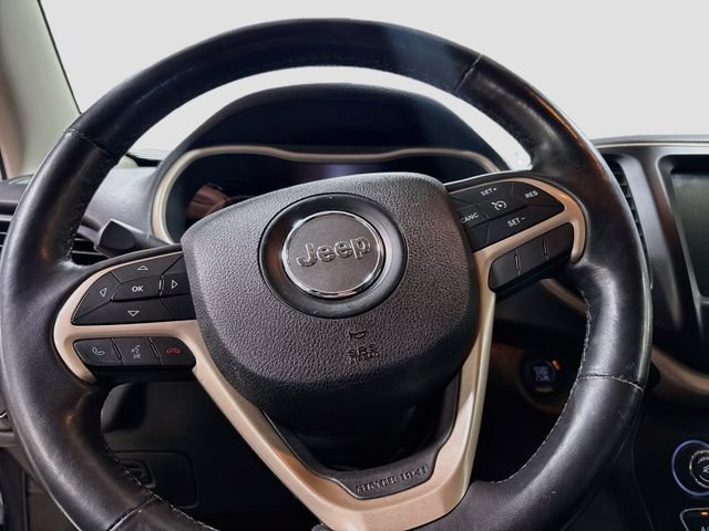 Used 2015 Jeep Cherokee Limited FWD image 11