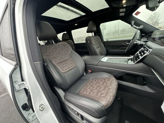 New 2026 Nissan Armada Platinum Reserve image 27