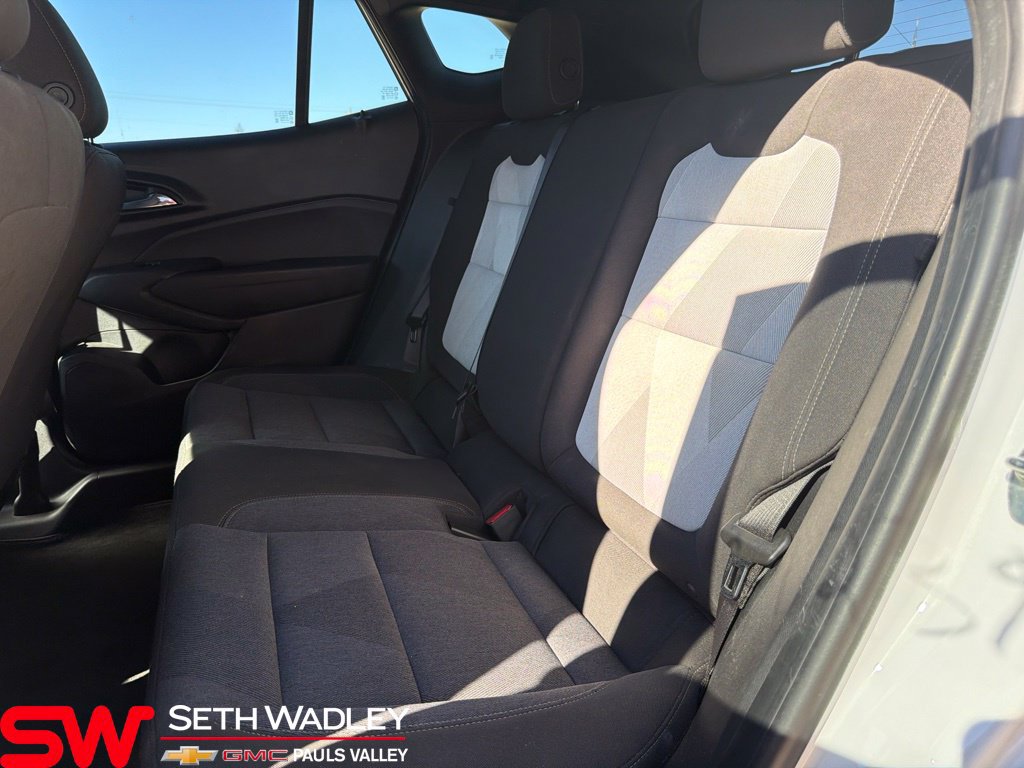 Used 2024 Chevrolet Trax RS FWD image 13