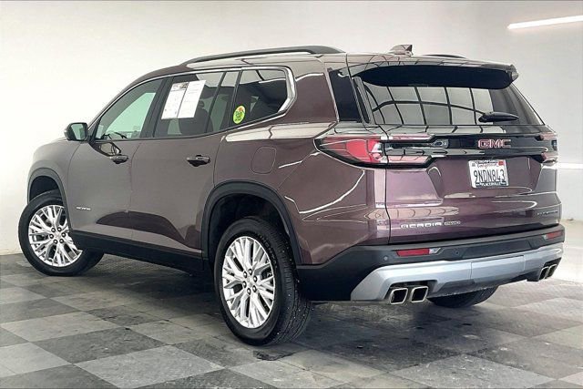 Used 2024 GMC Acadia Elevation w/ Luxury Package AWD/4WD image 10