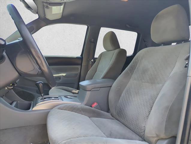 Used 2010 Toyota Tacoma PreRunner image 16