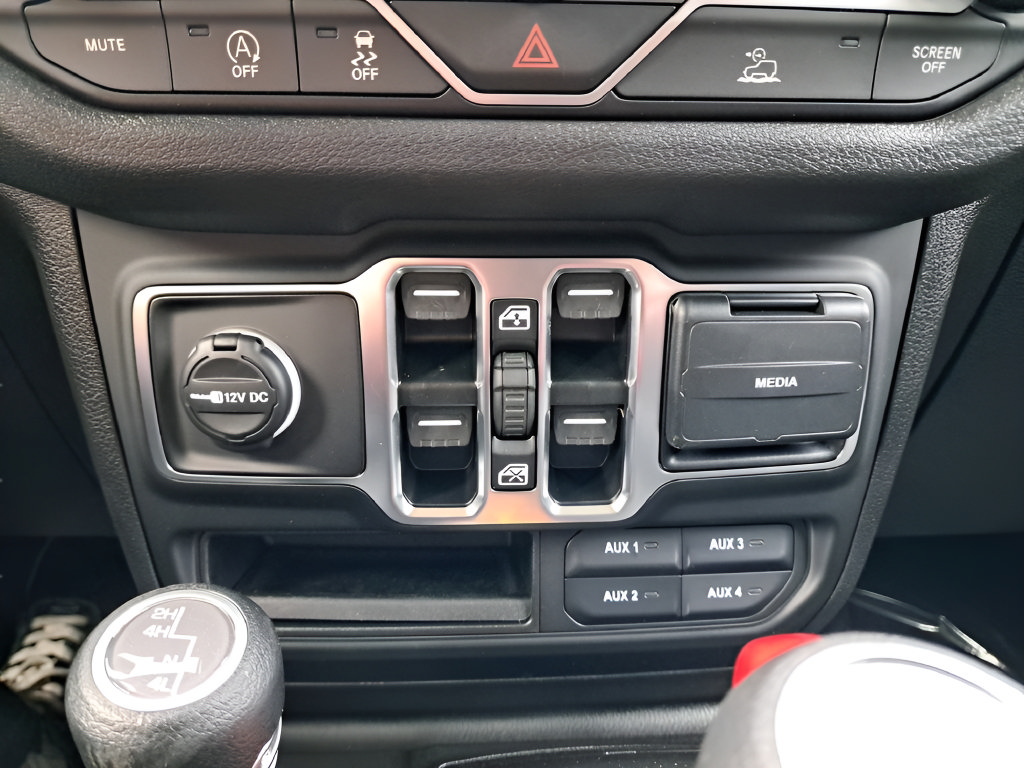 New 2025 Jeep Gladiator Sport AWD/4WD image 26