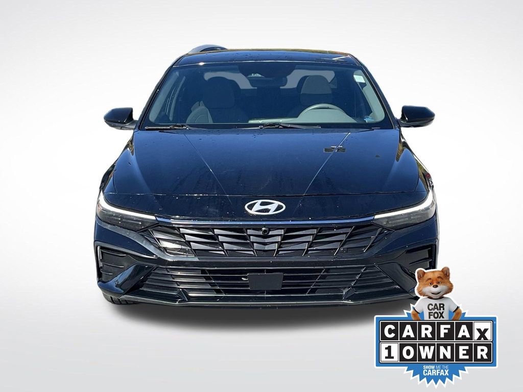 Used 2024 Hyundai Elantra SEL w/ Convenience Package image 9