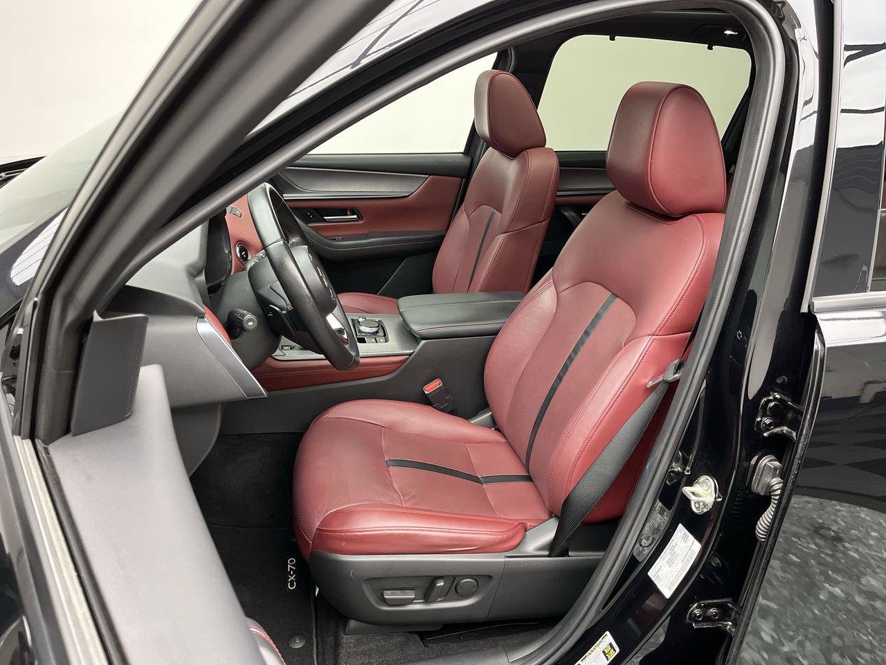 Certified 2025 MAZDA CX-70 Plug-In Hybrid w/ Premium Plus AWD/4WD image 10