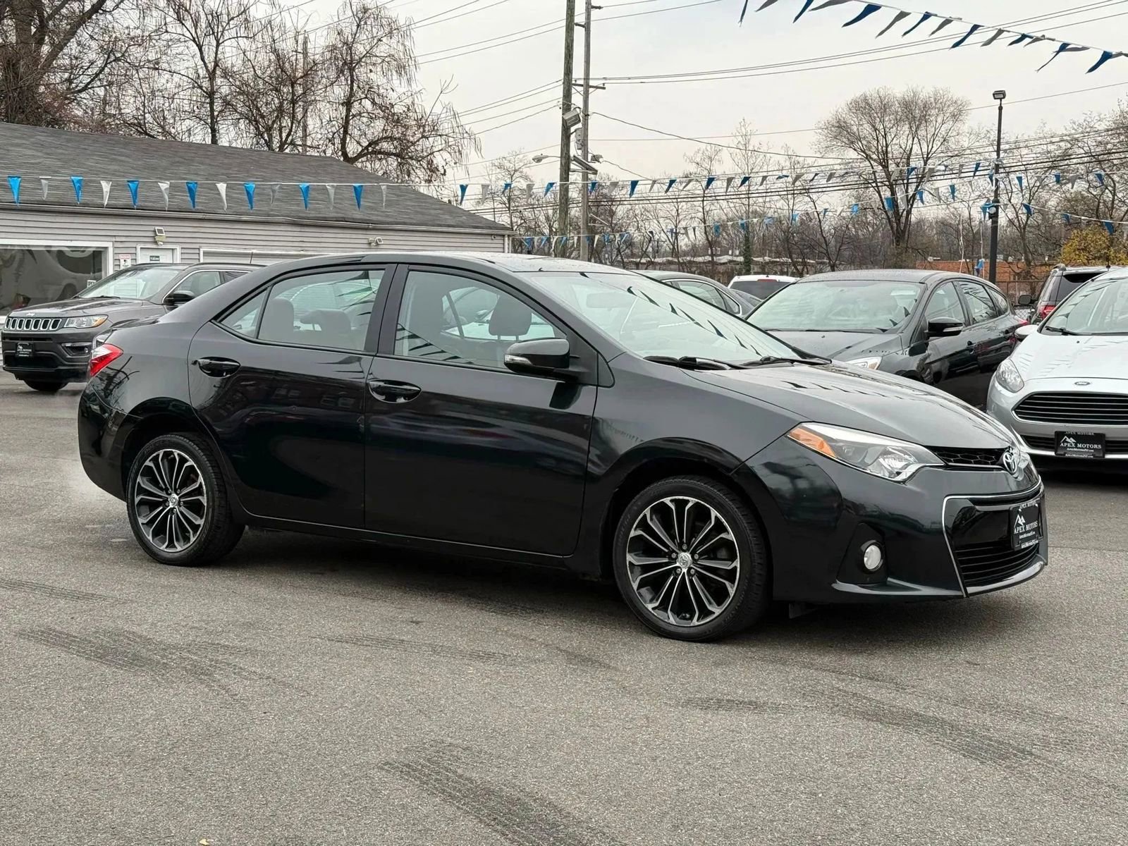 Used 2015 Toyota Corolla S image 12