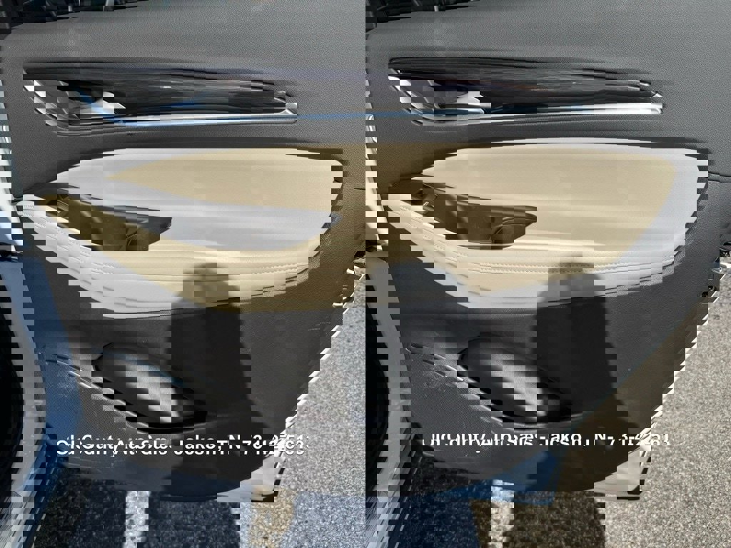 Used 2020 Buick Enclave Essence image 31