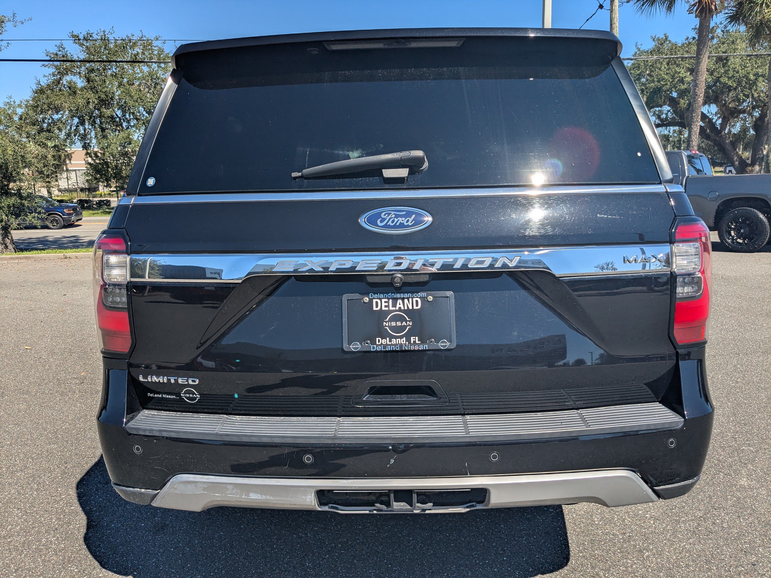 Used 2020 Ford Expedition Max Limited w/ Equipment Group 301A RWD image 5