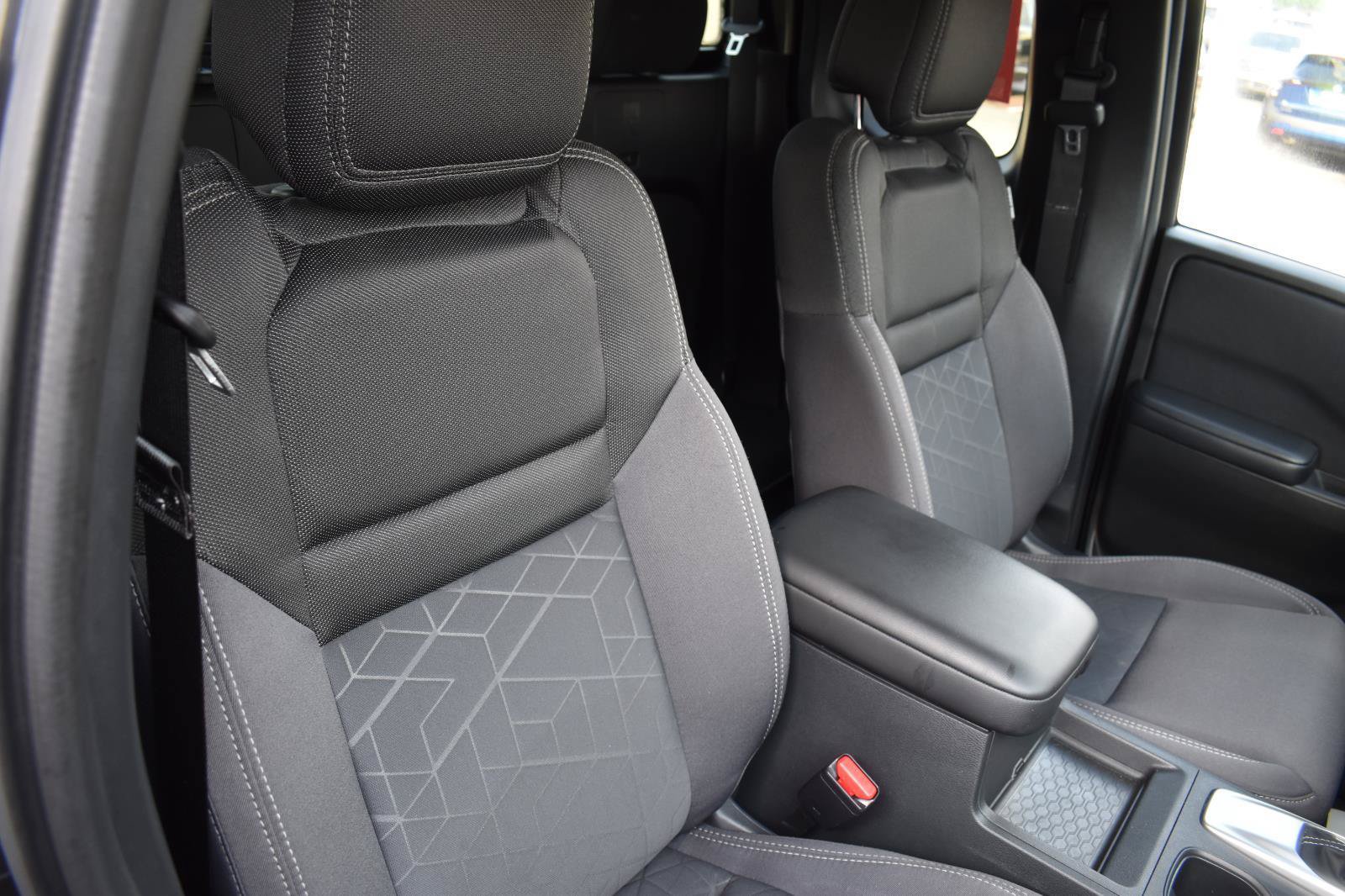 Certified 2025 Nissan Frontier SV RWD image 52