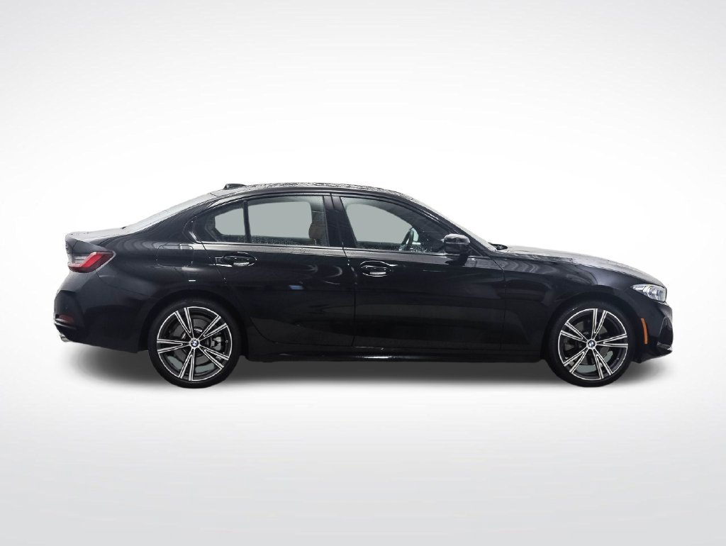 Certified 2023 BMW 330i xDrive Sedan w/ Premium Package AWD/4WD image 6