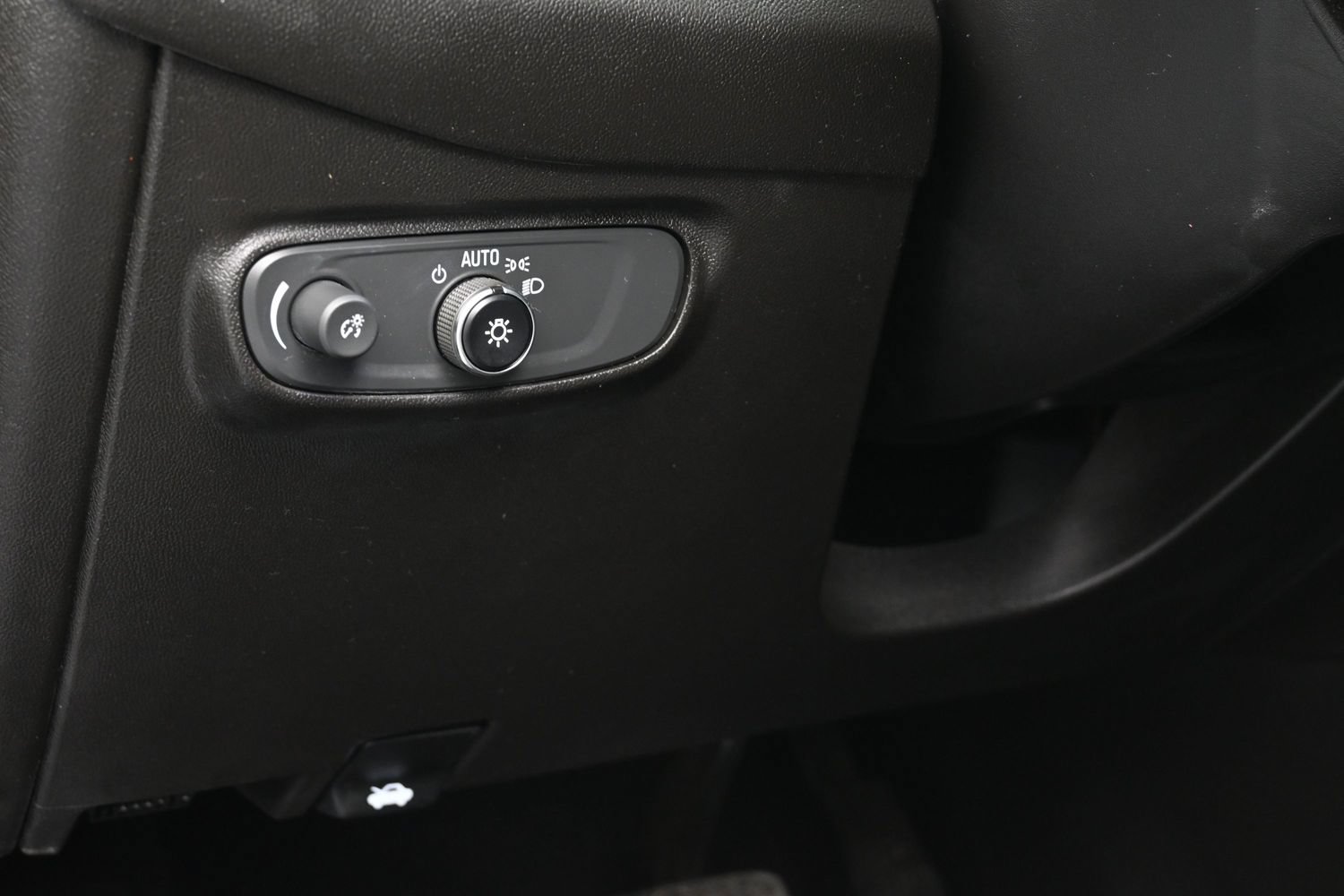 Used 2022 Chevrolet Equinox LT FWD image 23