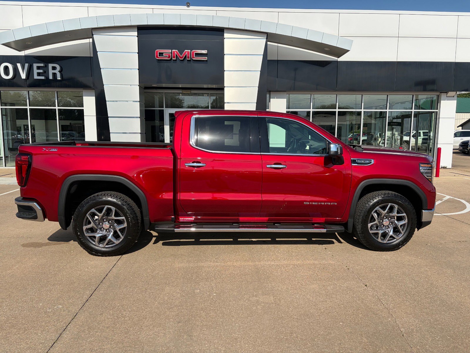 New 2026 GMC Sierra 1500 SLT w/ SLT Premium Package AWD/4WD image 29