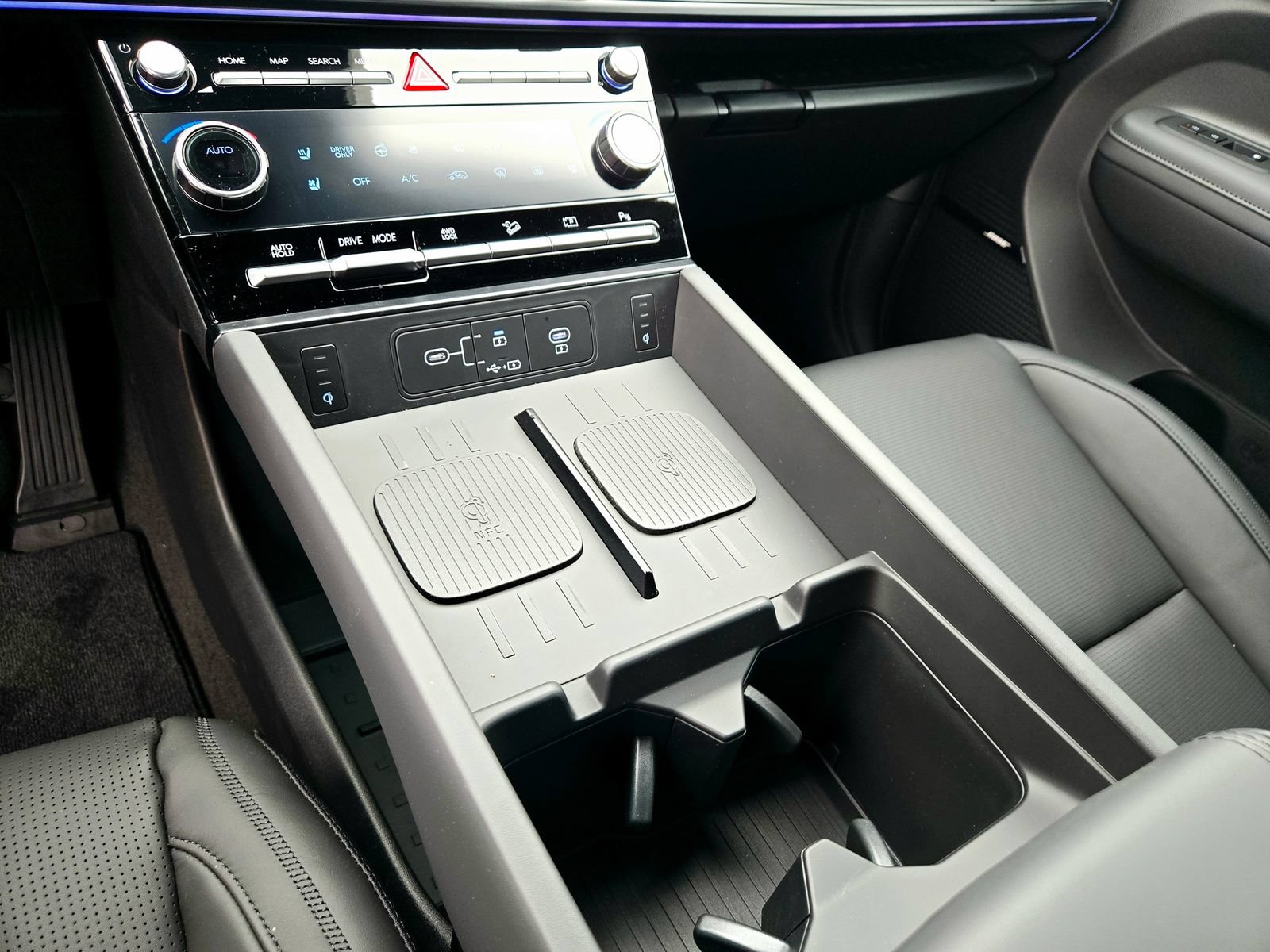 New 2026 Hyundai Santa Fe Calligraphy AWD/4WD image 13