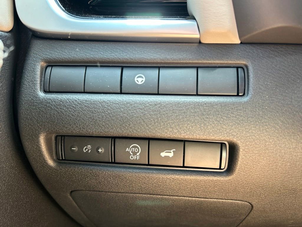 Certified 2024 Nissan Rogue SL w/ SL Premium Package FWD image 27